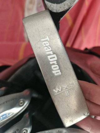 Palos de golf y bolsa T4 EWS