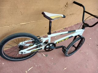 Bicicleta BMX GT POWER SERIES