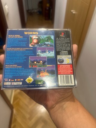 Worms (PS1) - Juego de estrategia
