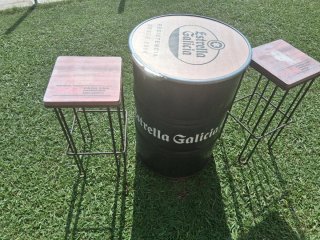 Barril mesa Estrella Galicia