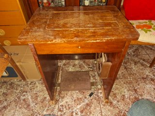 Máquina de Coser y Bordar Wertheim