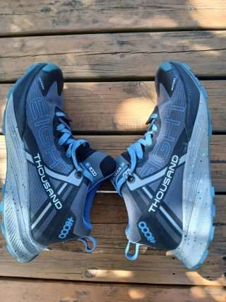 Zapatillas trail marca +8000, Modelo TIKUN 41