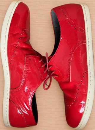 Zapatos Camper rojos de charol – talla 36