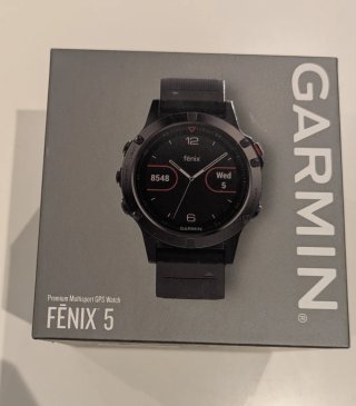 Caja Garmin Fenix 5