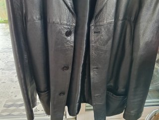 Chaqueta de Cuero Negra Talla M