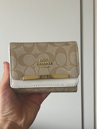 Cartera Coach Beige y Blanca Nueva