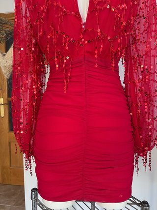 Vestido rojo drapeado lentejuelas