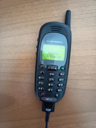 Motorola CD930 Telefono Cellulare