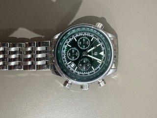 Reloj de Hombre con Correa Plateada