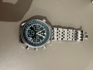 Reloj de Hombre con Correa Plateada