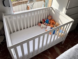 Cuna Ikea con colchón
