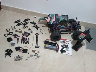 Coche RC HSP 4x4 muy opcionado más regalo