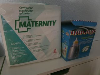 REGALO Compresas Maternity y Calienta Biberón Saro