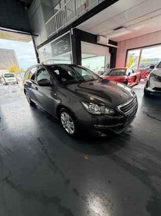 Peugeot 308 2016