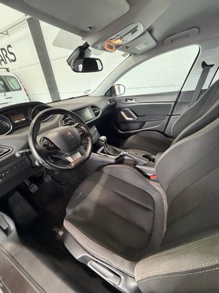Peugeot 308 2016