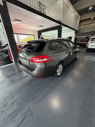 Peugeot 308 2016