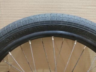 Rueda BMX 20 Con cubierta ODYSSEY y BSD 2.40