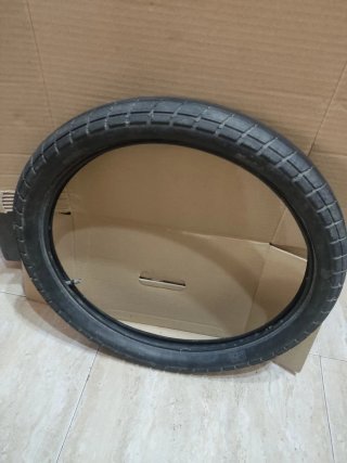 Rueda BMX 20 Con cubierta ODYSSEY y BSD 2.40