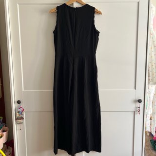 Mono negro de Zara con detalle de crochet