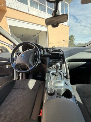 Peugeot 3008 2011