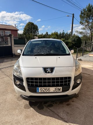 Peugeot 3008 2011