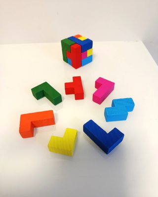 Cubo Tetris de Madera Montessori