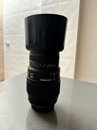 Objetivo Sigma 70-300mm Macro para Nikon
