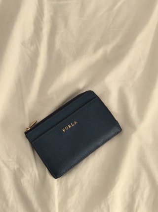 Cartera Furla azul y dorada