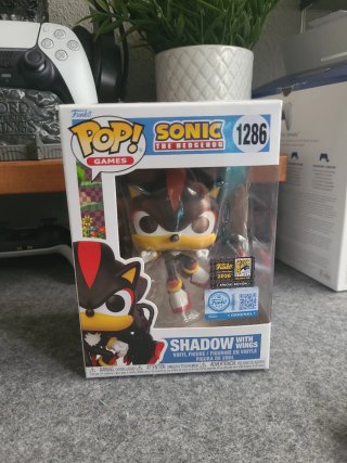 Funko Pop! Sonic 1286 Shadow with Wings
