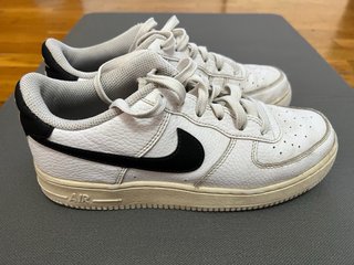 Zapatillas Nike Air Force 1 Blancas y Negras