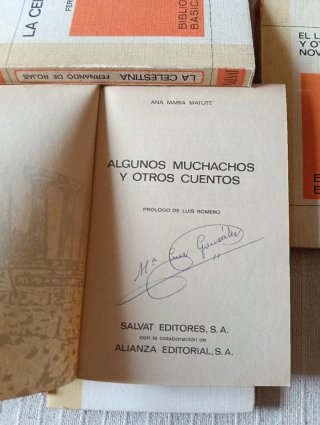 LIBROS ANTIGUOS 1970. UNO 2€, LOTE 7€.