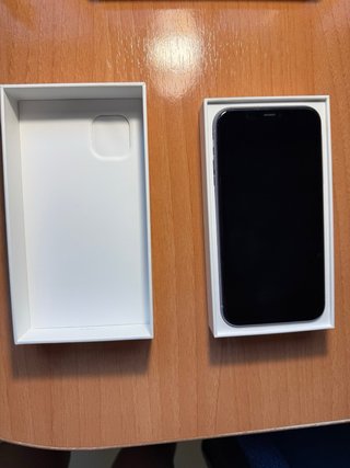 iPhone 11 Blanco 68% Batería