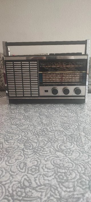 Radio Super Platino 6 Bandas