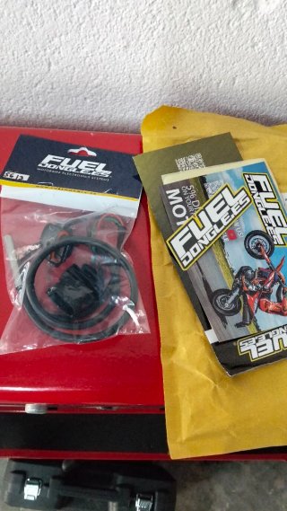 Fuel Dongles Moto Guzzi V85TT