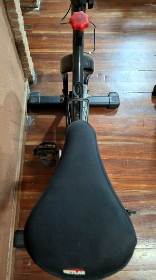 Bicicleta Spinning BH Fitness Indoor