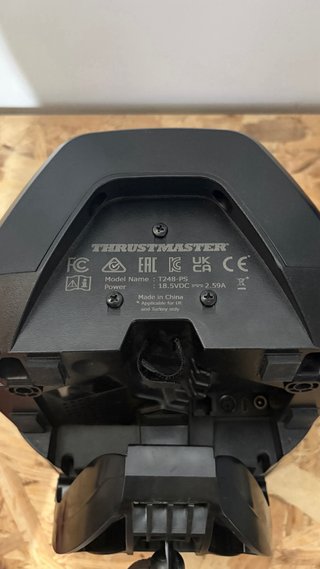 Volante Thrustmaster T248 PS5/PS4/PC