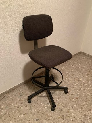 Taburete con Ruedas y Respaldo regulable