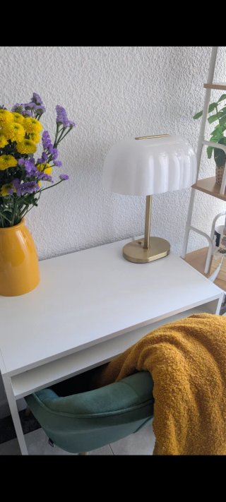 Lámpara de mesa Ikea AKTERSPRING