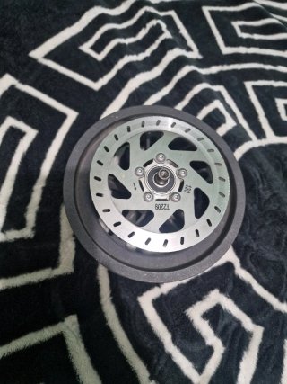 Rueda con Motor para Patinete Eléctrico