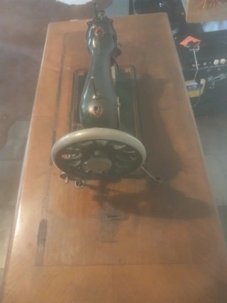 Máquina de coser antigua Wertheim