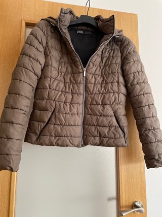 Plumas Zara acolchado marrón capucha desmontable
