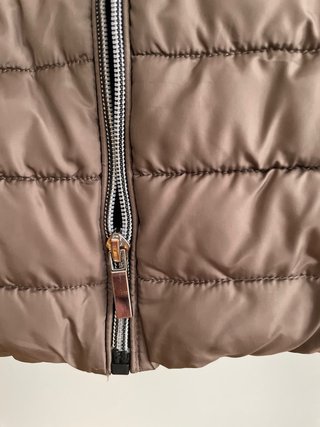 Plumas Zara acolchado marrón capucha desmontable