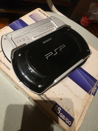 Consola Sony PSP Go Negra