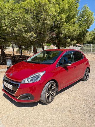 Peugeot 208 2016