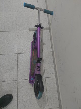 Patinete Tijuana color lila/rosa  plegable
