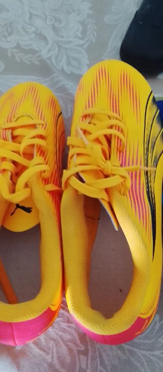 Zapatillas Puma Deportivas Amarillas y Rosas