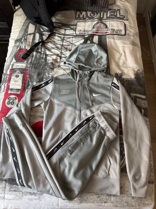 Chándal Nike Gris
