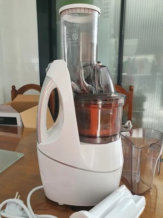 Licuadora Exprimidor Caso SJW 400