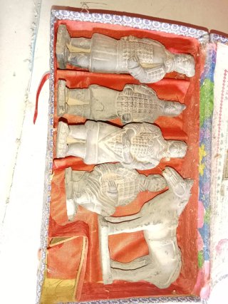 Figuras Guerreros Terracota Caja
