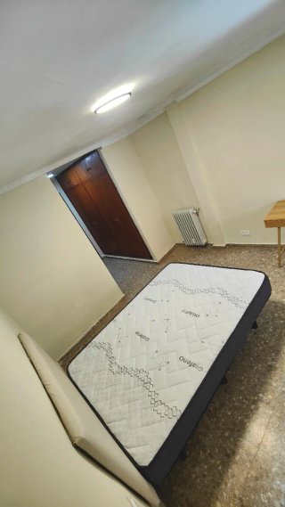 PISO PARA ESTUDIANTES – PLAZA MIGUEL HERNÁNDEZ